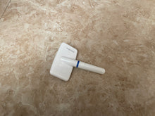 Load image into Gallery viewer, IYELONOS Pet Comb, Pet Grooming Specialized Comb, Hair Pulling Comb, Pet Small Dog Hair Fluffing Clean Grooming Pin Comb