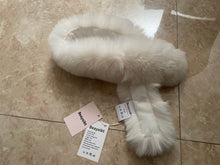 Load image into Gallery viewer, Beayoikt scarf, white plush scarf, chambray scarf, wear with accessorized fox fur collar, warm scarf