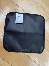 Load image into Gallery viewer, Ceekliybear Outdoor BBQ Fire Mat, Picnic Camping Fire Blanket, High Temperature Resistant Flame Retardant Heat Insulation Mat, Silicone Fire Mat for Dining Stove