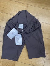 Load image into Gallery viewer, FEEKENFOO Nude Feeling Skin Friendly Yoga Pants, High Waist Peach Butt Skinny Tummy Trimming Sweatpants, 3/4 Yoga Pants