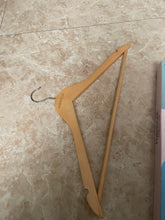 Load image into Gallery viewer, FORHOGAR Anti-slip Plastic Clothes Rack, Clothes Rack for Clothing Store, Clothes Hanging, Adult Clothes Rack for Home Use, No Trace Clothes Hanger