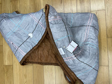 Load image into Gallery viewer, Tindisonka Cotton Bed Sheet, Single Piece Cotton Bed Sheet, Bedspread Sheet, Cotton Non-Pilling