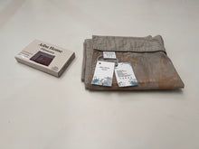 Load image into Gallery viewer, Aibu Home pillowcase, cotton brushed vintage pillowcase, fall and winter warm jacquard pillowcase, premium feeling bedding