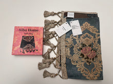 Load image into Gallery viewer, Aibu Home table flag, light luxury high-end luxury American premium feeling table flag, coffee table TV cabinet fabric, American retro living room table cloth