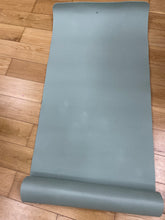 Load image into Gallery viewer, Ceekliybear Yoga mats, professional yoga mats, non-slip grip environmentally friendly non-toxic soundproof shock-absorbing fitness mat, indoor fitness mats