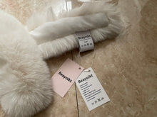 Load image into Gallery viewer, Beayoikt scarf, white plush scarf, chambray scarf, wear with accessorized fox fur collar, warm scarf
