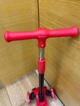 Load image into Gallery viewer, Shampoer Scooter,2-9 years old kids scooter,paddle board balance scooter scooter