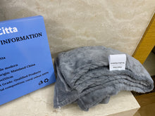 Load image into Gallery viewer, OutCitta Coral Fleece Blanket, Throw, Air Conditioning Towel Blanket, Thin Blanket, Lunch Dorm Blanket