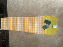 Load image into Gallery viewer, NIWEIYILG Picnic blankets, moisture-proof cushion, thickened outdoor picnic camping beach tent floor cushion, spring tour cushion, waterproof picnic mat