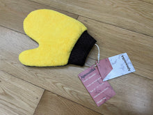 Load image into Gallery viewer, Ajmnosilkk car wash gloves, non-invasive non-slip waterproof coral velvet double-sided car wash gloves, car cleaning tools wipe the car with