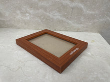 Load image into Gallery viewer, Shenyon solid wood wall picture frames, photo stands, simple photo frames