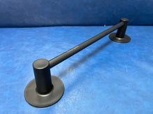 Load image into Gallery viewer, Counqeen towel rack, bathroom no-punch towel rack, toilet towel rack, bathroom storage shelf