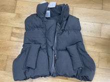 Load image into Gallery viewer, Yii ouneey winter down vest jacket, short undershirt down jacket, horse jacket foreign fashionable down jacket
