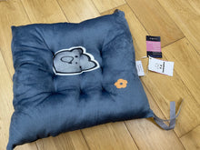 Load image into Gallery viewer, Ceekliybear sitting mats, chair cushions, butt cushions, milk fleece thickened plush seat cushions
