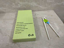 Load image into Gallery viewer, Elunpoe Children&#39;s Japanese Learning Chopsticks, Children&#39;s Training Chopsticks, Learning Chopsticks with Auto-Rebound for Kids 1-6 years old
