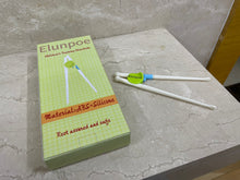 Load image into Gallery viewer, Elunpoe Children&#39;s Japanese Learning Chopsticks, Children&#39;s Training Chopsticks, Learning Chopsticks with Auto-Rebound for Kids 1-6 years old
