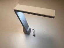 Load image into Gallery viewer, KOLLNIX Desk Lamp, LED Eye Care Desk Lamp, Multi-Use Folding Desk Lamp, Kids Rechargeable Smart Anti-Blue Light Study Desk Lamp
