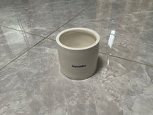 Load image into Gallery viewer, Bayrumber white minimalist ceramic flower pot green orchid pot pot pot plant potware
