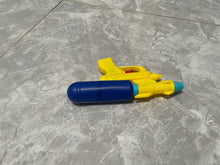 Load image into Gallery viewer, Trovogil toy gun, children&#39;s water gun toys, squirt gun, water fight boys and girls toy gun toys
