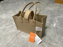 Load image into Gallery viewer, Manboline Handbag, Large Capacity Commuter Shopping Bag, Fashion Outgoing Handle Felt Bag
