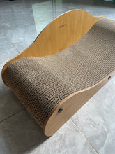 Load image into Gallery viewer, Narakadecor Cat scratching posts, cat scratching board, cat sofa, wear-resistant corrugated cardboard scratch-resistant, cat claw board claw grinder
