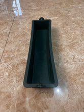 Load image into Gallery viewer, Portrpe water trough, rectangular thickened water trough, farming trough, feeding trough for chickens, feeding trough for sheep, large drinking trough, pig, cow and horse troughs
