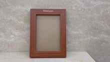 Load and play video in Gallery viewer, Shenyon solid wood wall picture frames, photo stands, simple photo frames

